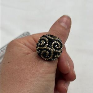 Vintage St. Steel Black & Gold Toned Swirl Costume Ring